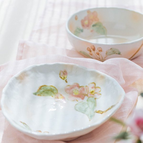 Blurred Cherry Blossom Triangular 20 cm Ceramic Bowl For Sale