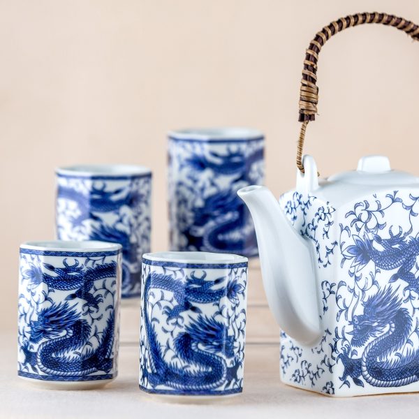 Japanese Ceramic Tea Cup & Tea Pot Set (Dragon) Supply